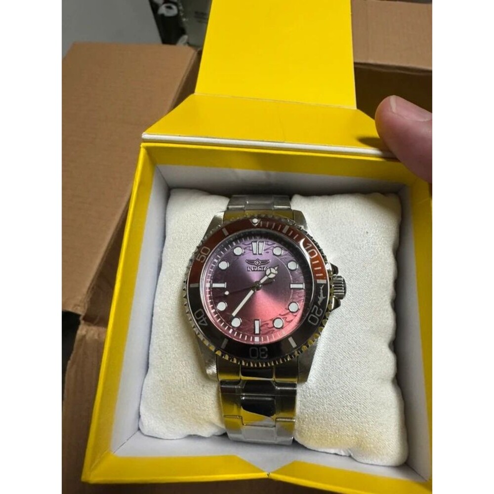 Invicta pro diver